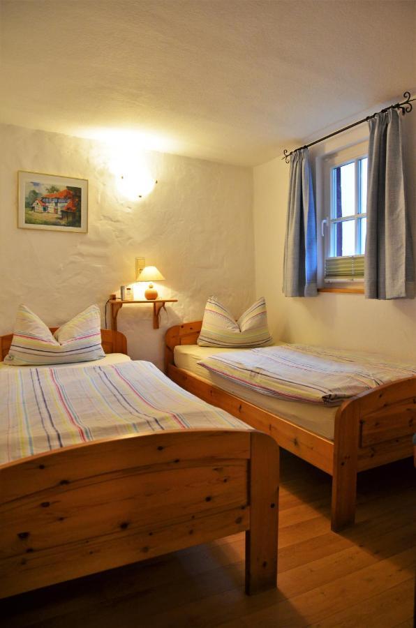 Altes Winzerhaus - Ferienhaus Burgen  Extérieur photo