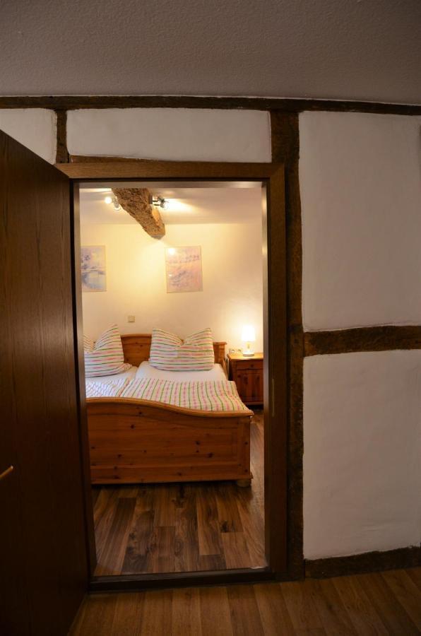 Altes Winzerhaus - Ferienhaus Burgen  Extérieur photo